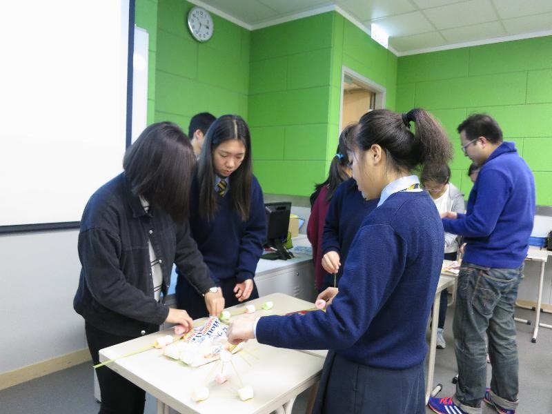 Using their creativity and teamwork spirit, students built spaghetti bridges