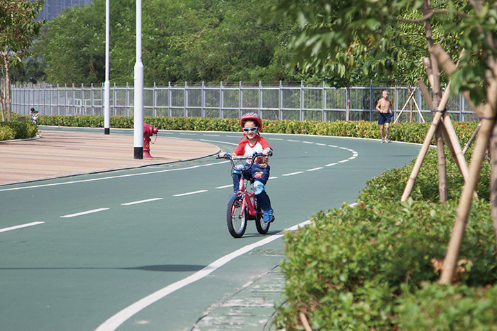 Cycle track network in Tseung Kwan O Town Centre South