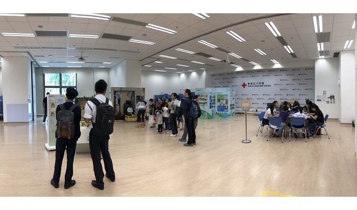 聯合國於2009年將每年的10月13日訂為「國際減災日」，以紀念各國民眾和社區為減少災害所帶來的風險而付出的努力，並希望提高大家對控制災難風險的認識。香港紅十字會於2018年10月13日首次舉辦「國際減災日」，並邀請消防處和土木工程拓展署轄下土力工程處參與。透過展板和各種攤位遊戲及體驗活動，讓市民了解備災知識。