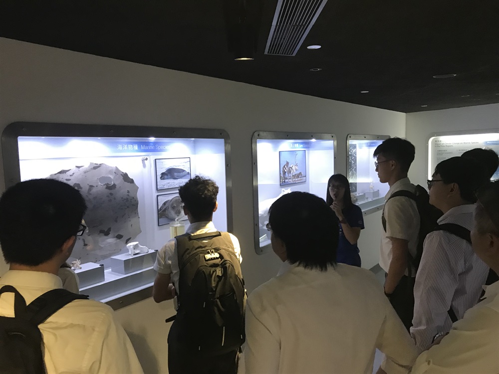 The students learnt about global warming and climate change during their visit to the Jockey Club Museum of Climate Change.