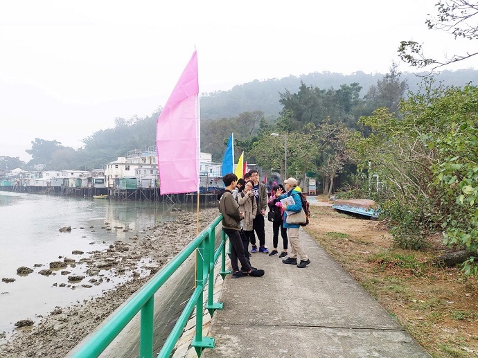 可持續大嶼辦事處為不同學校舉辦了多個導賞團。學生透過導賞團參觀了大嶼山的歷史建築及自然資源（如東涌侯王廟、東涌河生態、大澳棚屋及紅樹林等），從而認識大嶼山可持續發展的重要性。