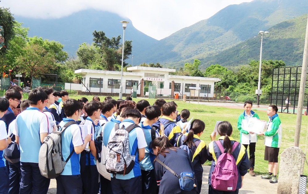 可持續大嶼辦事處為不同學校舉辦了多個導賞團。學生透過導賞團參觀了大嶼山的歷史建築及自然資源（如東涌侯王廟、東涌河生態、大澳棚屋及紅樹林等），從而認識大嶼山可持續發展的重要性。