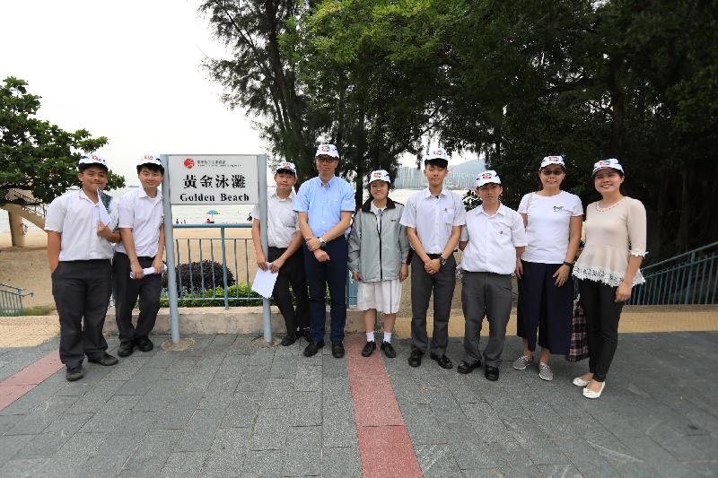 老師、學生與工程師大合照