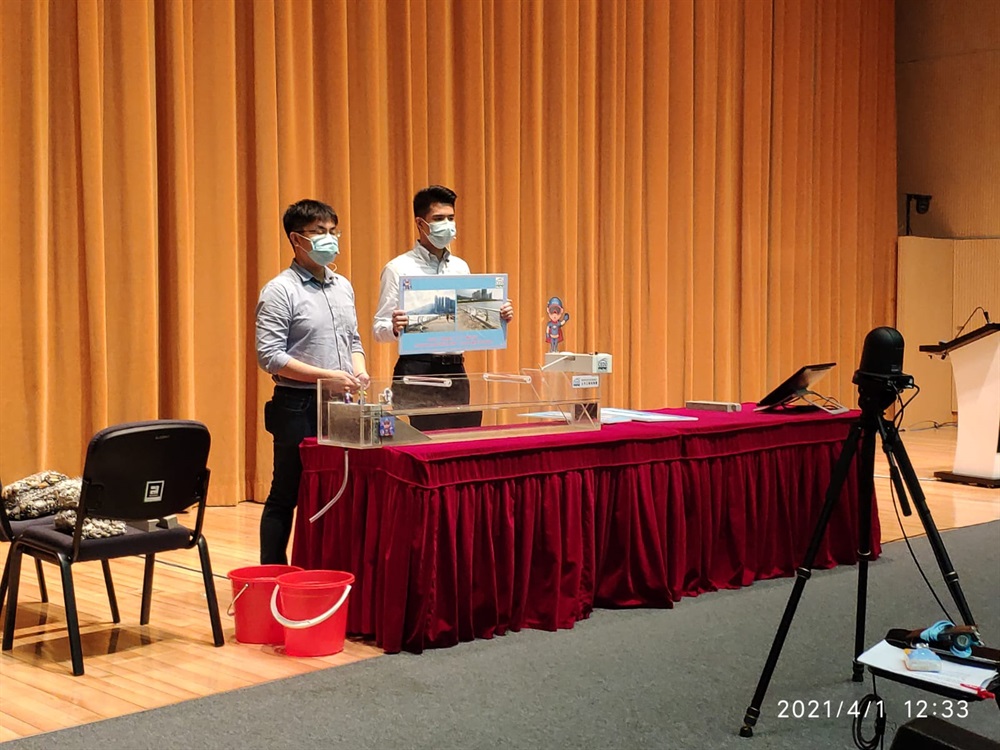 Port Works Division participated in an online workshop at Hong Kong Science Museum on 1 April 2021 to share the concepts of Eco-shoreline and demonstrated how marine facilities work against wave actions through a mini-wave tank model.