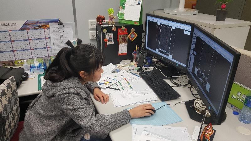 同學們體驗本署同事日常的工作。